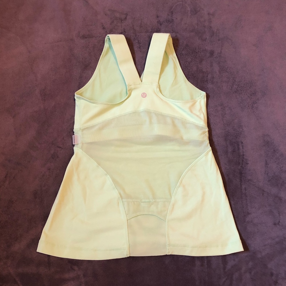 Lululemon tank